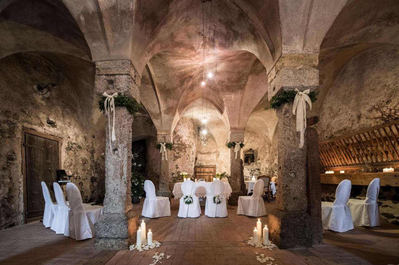 Hotel & Gourmetwirtshaus Kirchenwirt Seit 1326 Леоганг Экстерьер фото